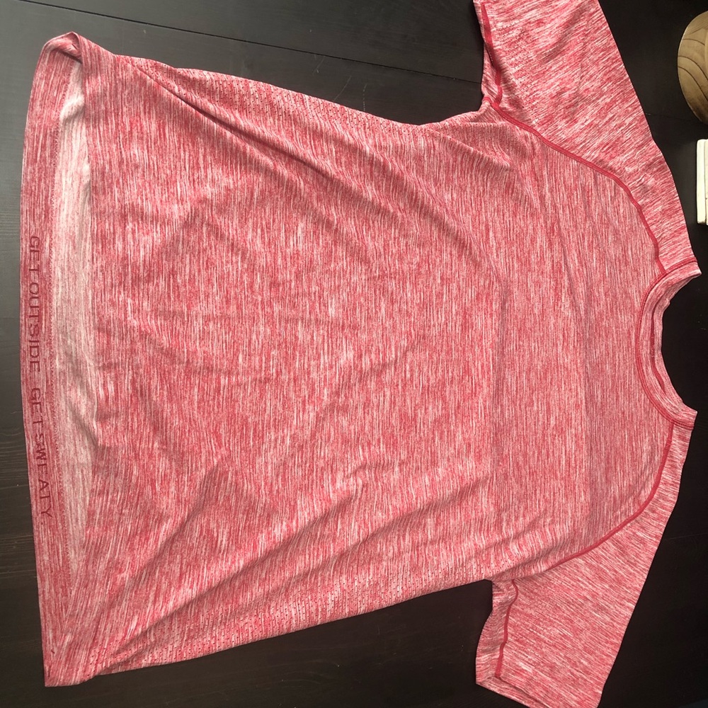 Lululemon metal vent shirt red XL